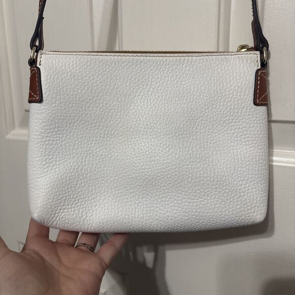 Dooney & Bourke White Pebble Leather Ginger Pouchette Crossbody Bag Read - Picture 6 of 11